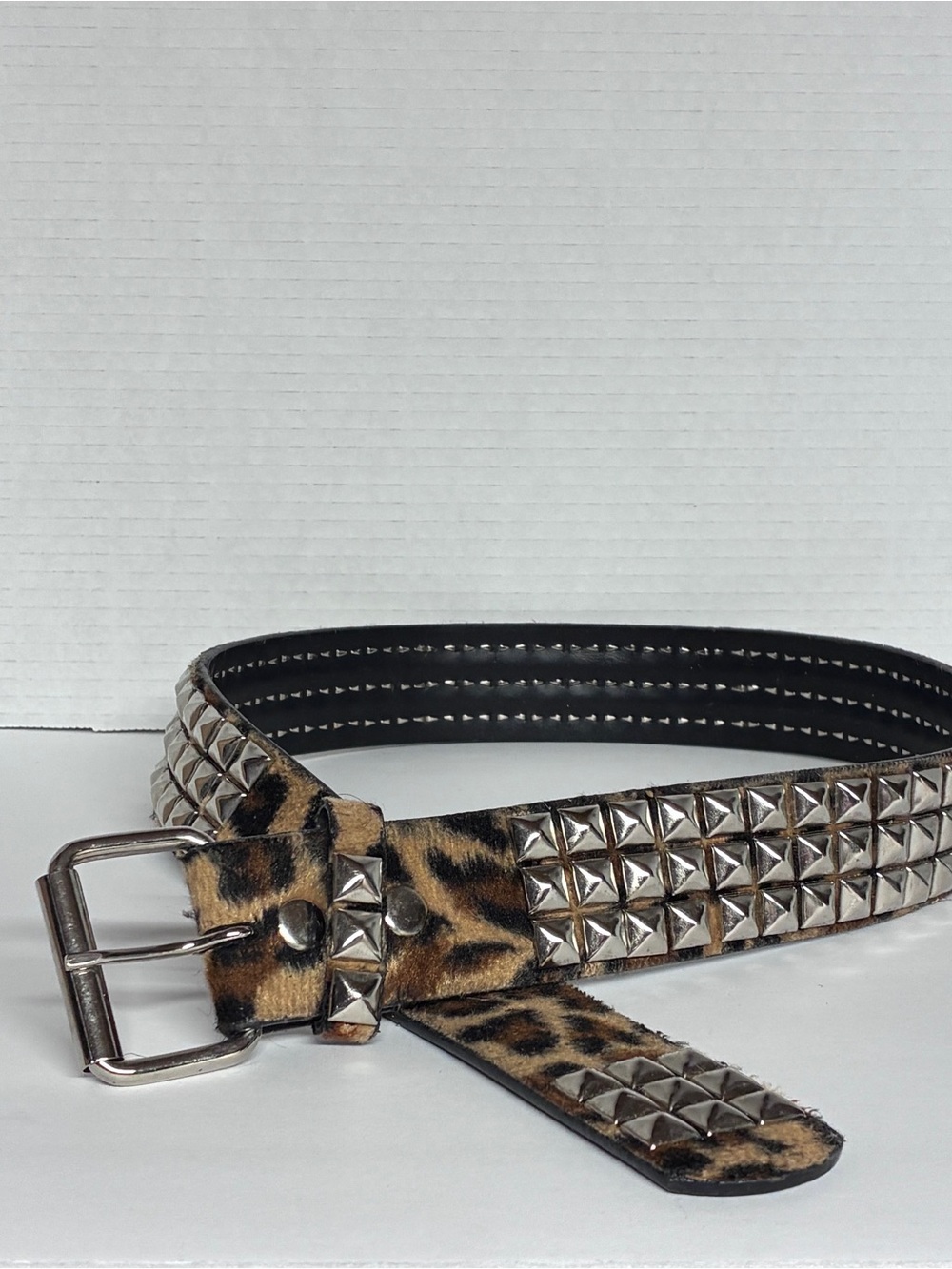 Vintage Hot Topic Studded Belt Punk Goth Y2K Metal Black Pyramid Leopard- Sz 34